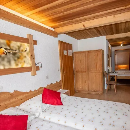 De Moiry Superieur Zajazd Grimentz