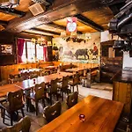 德莫瓦里苏匹若酒店 宾馆 3*